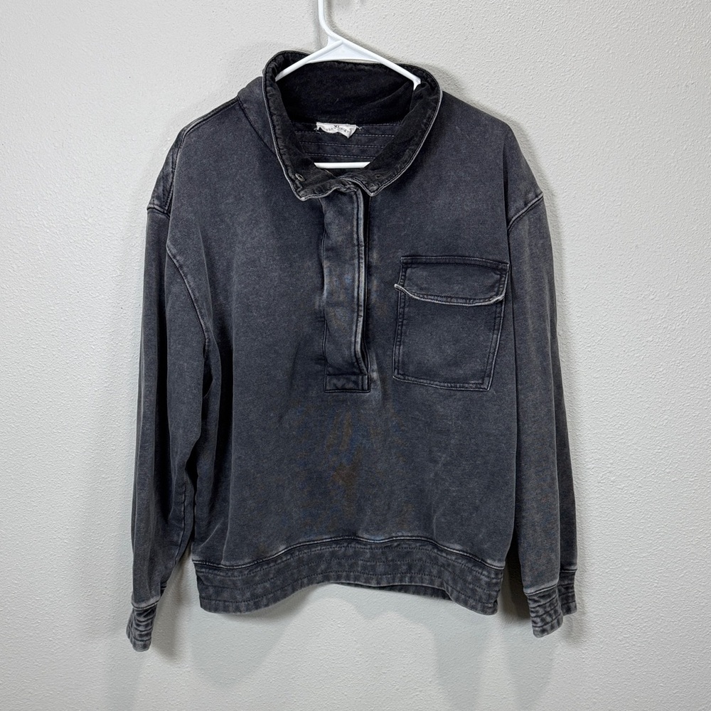 Urban Daisy acid wash gray sweatshirt oversized funnel neck stylish